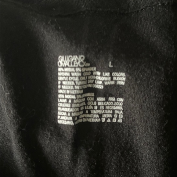 Gilligan & O’Malley Black, pajamas,Leopard Accents, button shirt. Pants tie. EUC - Picture 5 of 5